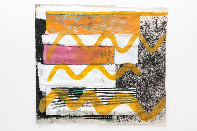 Between Ground and Horizon